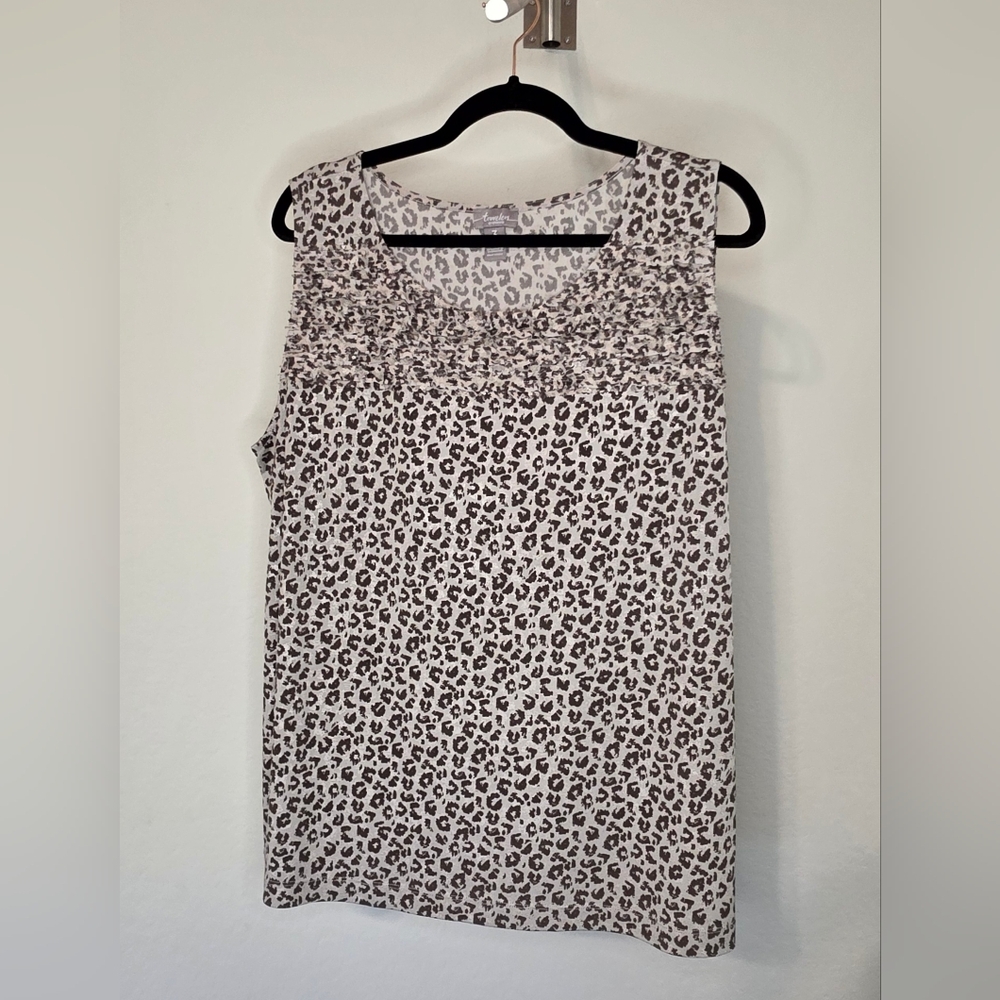 Chico’s Travelers Leopard Print Sleeveless Blouse Size 3 (XL/16)